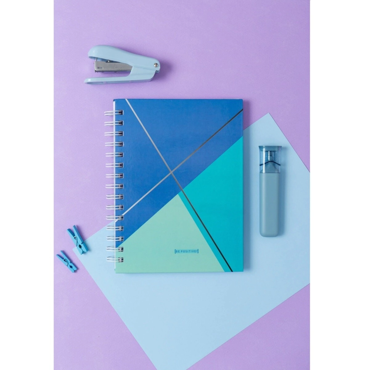 Cuaderno Colecciones A5. tapa DURA x 100 hj RAY, cuadric. o lisas MINIMAL