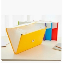 Maletin FC 12 divisiones color pastel y blanco