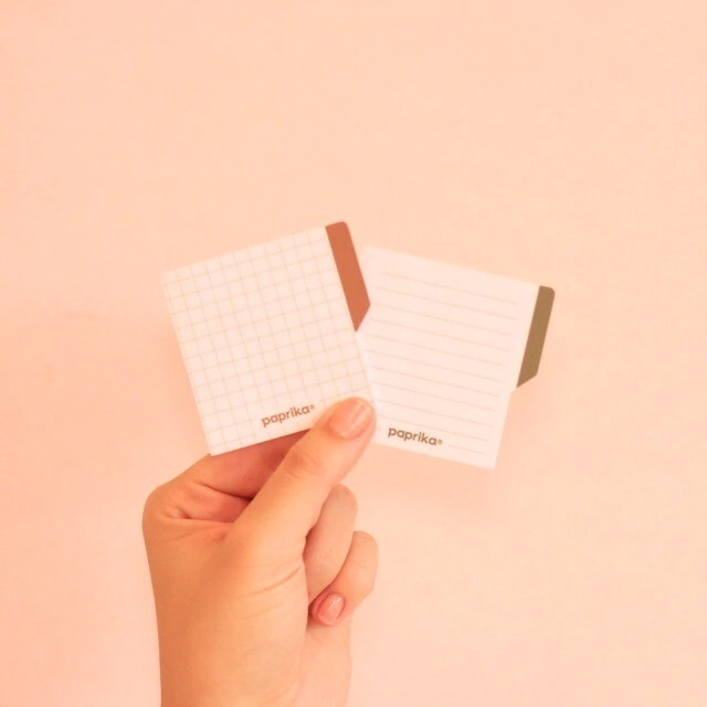 PACK X2 NOTAS ADHESIVAS C/SOLAPA 6,2X6,4 - VERDE RAYADO/GOLDEN CUADRICULADO