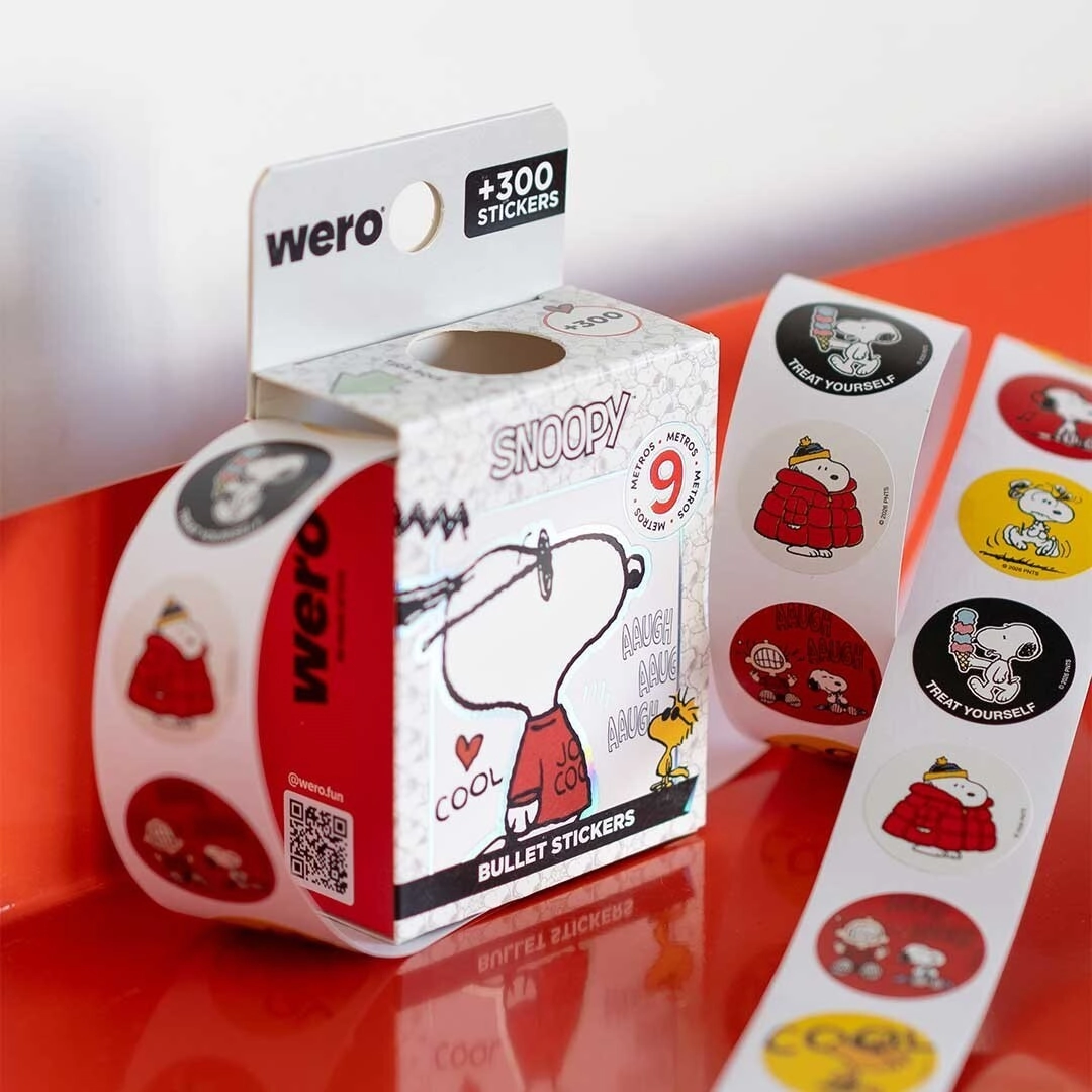 Bullet Roll Sticker Snoopy